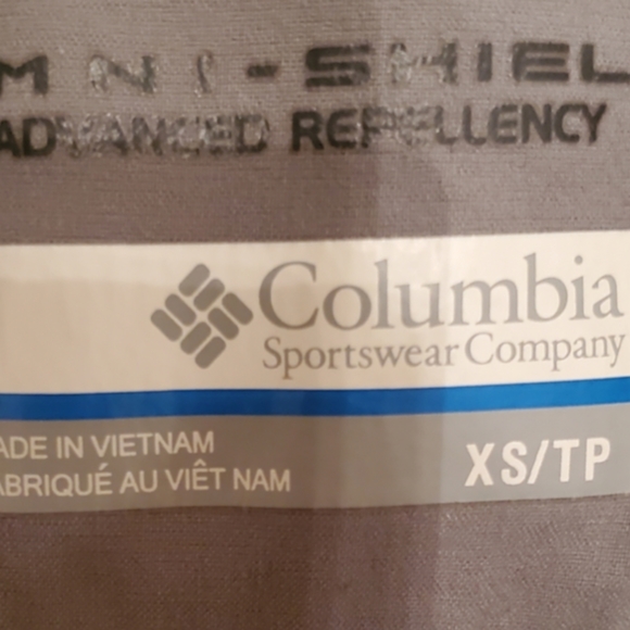 XS Gray Columbia Shorts - Picture 3 of 3